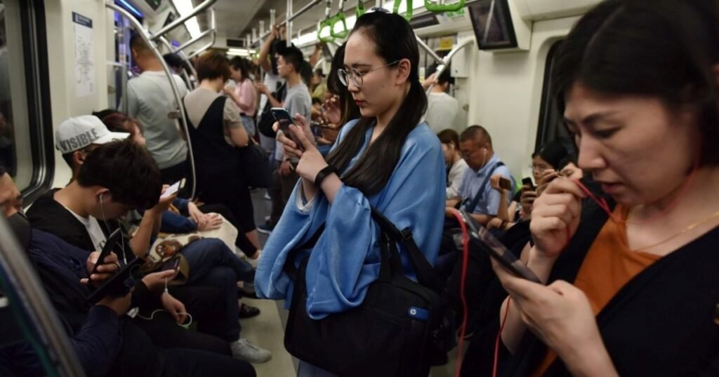 27 líneas y el mayor recorrido del mundo: así es tomar el subte en China