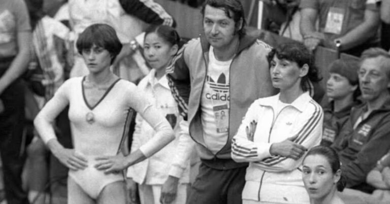 Murió Bela Karolyi, el entrenador que con mano dura y métodos tremendos llevó a Nadia Comaneci y a Mary Lou Retton a ser las reinas doradas de la gimnasia olímpica