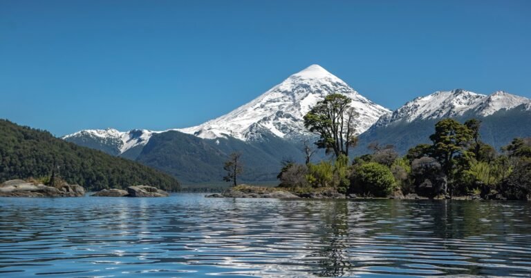 Neuquén: encontraron a un turista inglés de 20 años que estuvo un día desaparecido en el Parque Nacional Lanín