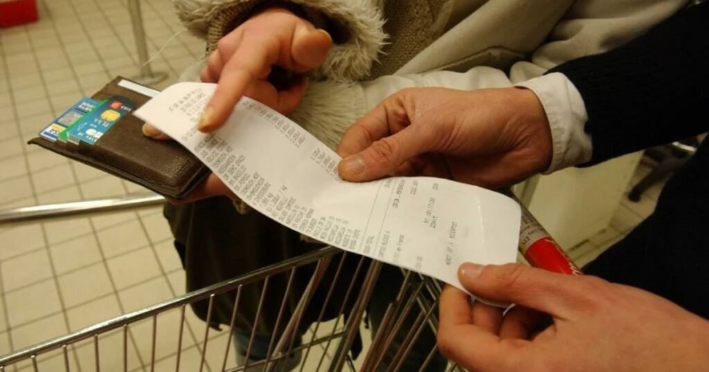 Precios en dólares y detalle de impuestos: los cambios que se vienen en supermercados y marcas como Zara y Frávega