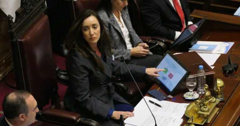 Javier Milei y la sesión en el Senado, en VIVO: el Gobierno busca suspender a Parrilli ante el intento K de echar a Kueider