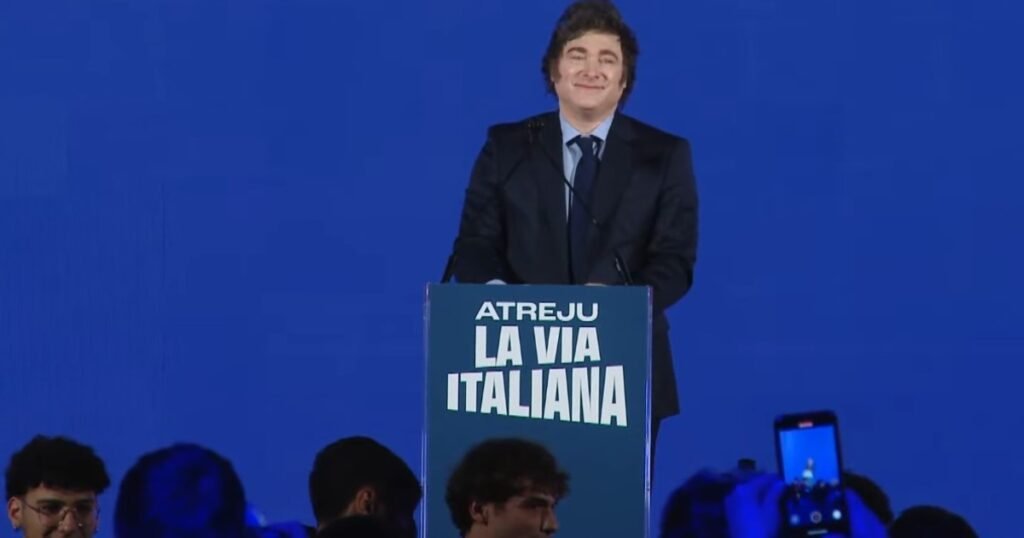 Javier Milei repasó su decálogo en Italia y, en plena polémica con Victoria Villarruel, dijo: "El que no acata la línea del partido es expulsado"