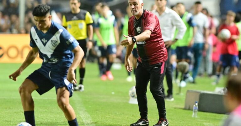 Omar De Felippe, el DT que renació a Central Córdoba de Santiago del Estero: el fútbol le salvó la vida y ahora es campeón de la Copa Argentina 2024