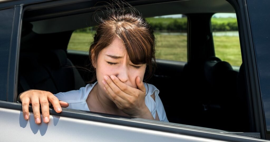 Mareos en el auto: qué es la cinetosis y una pregunta clave ¿se puede evitar?