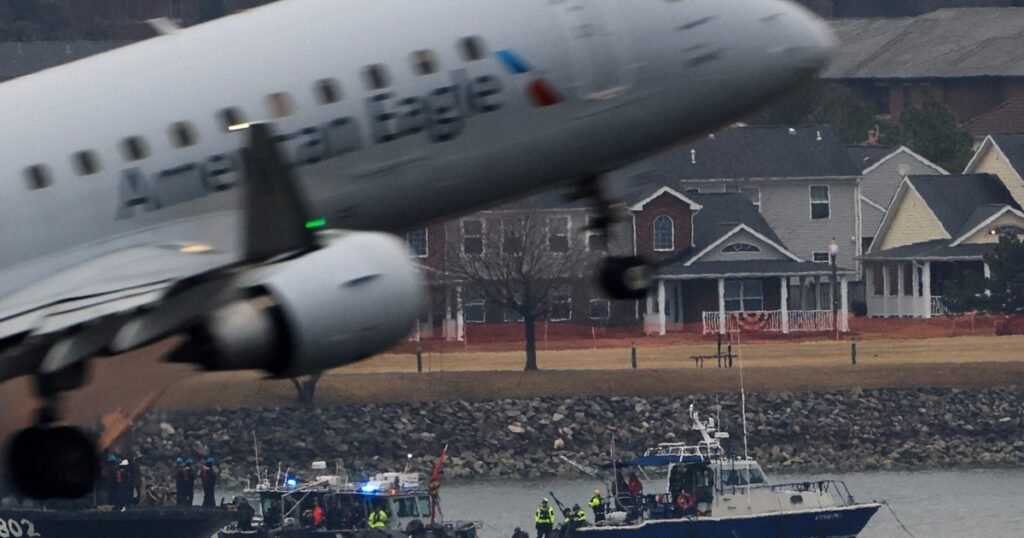 Con dos tragedias en tres días, la seguridad aérea en Estados Unidos está en el ojo de tormenta