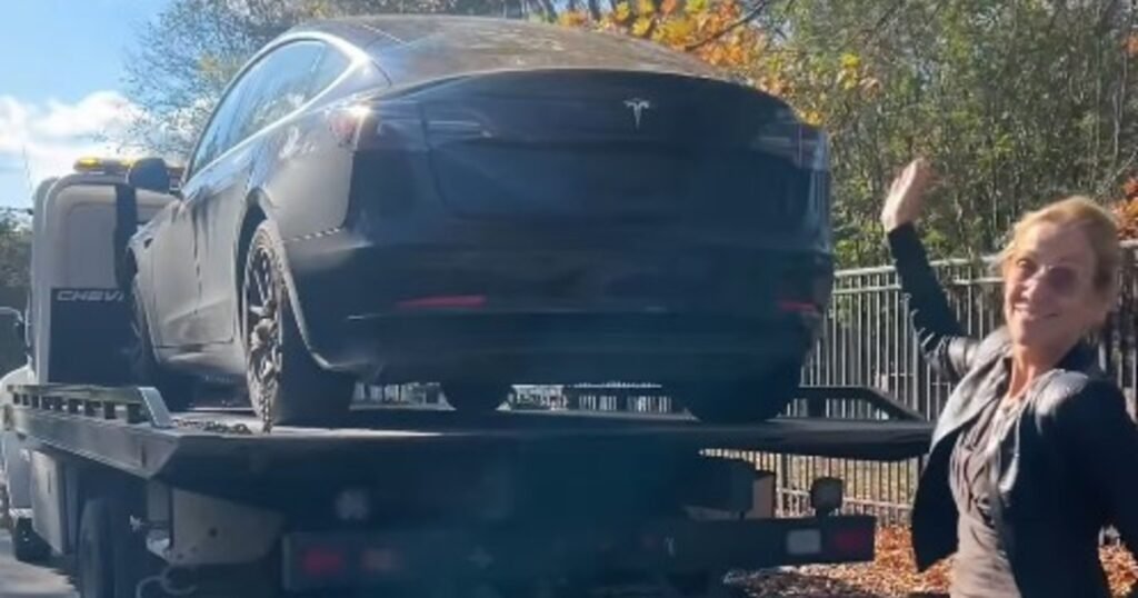 Adiós a un Tesla, llega Paulina Flores, el libro ficticio de Severance y lo nuevo de Yuk Hui
