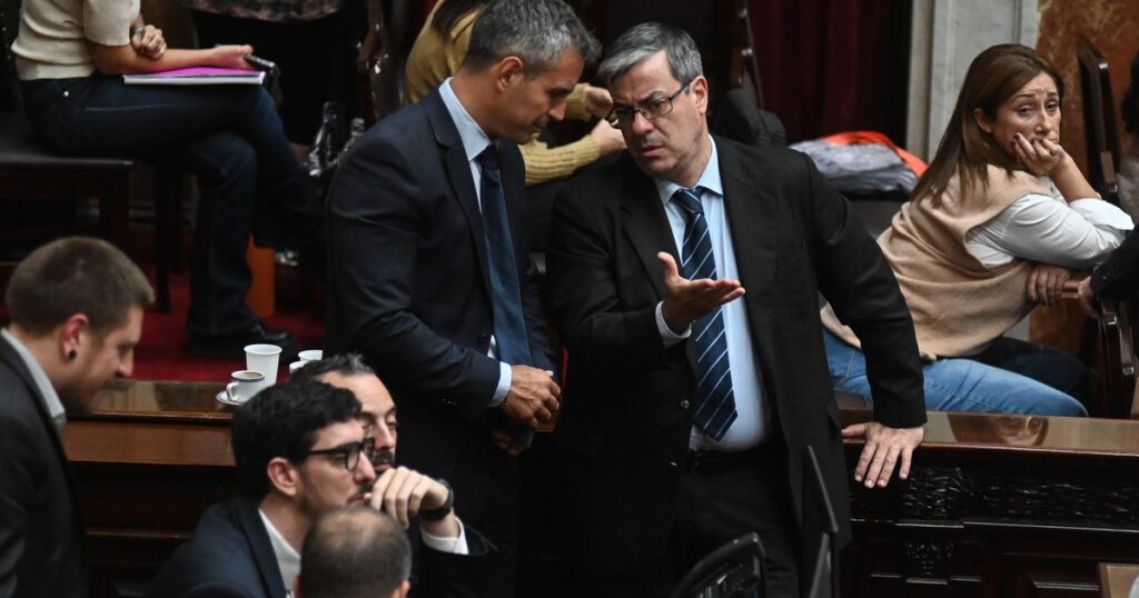 Javier Milei y sus medidas, EN VIVO: la oposición busca quórum en Diputados para activar la comisión investigadora de $LIBRA y tratar un aumento a jubilados