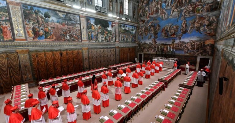 La sucesión del papa Francisco: el primer día de un Cónclave con "fumata negra", sin vencedores ni vencidos entre moderados, conservadores y progresistas