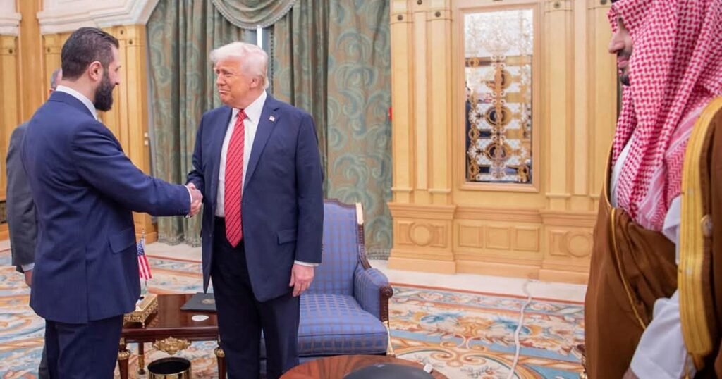 Donald Trump se reúne con el ex líder rebelde convertido en líder de Siria y marca un fuerte giro en la relación