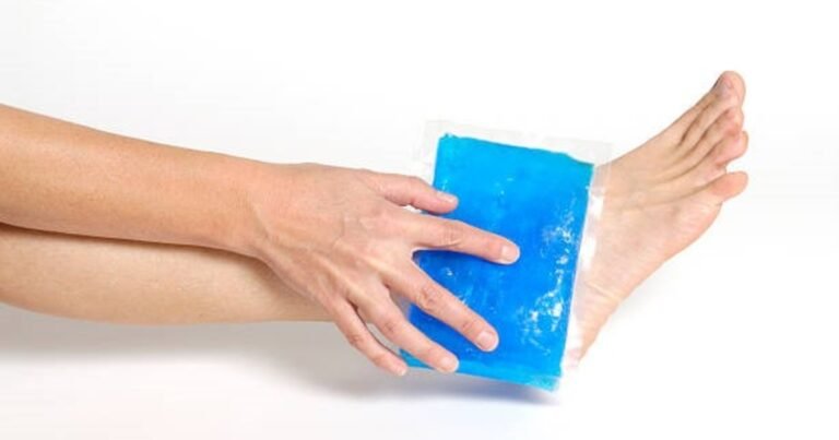 ¿Es mejor el hielo o el calor para el dolor de talón?