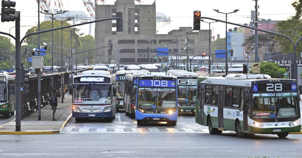 ¿Habrá paro de colectivos este martes 6 de mayo? Las líneas que estarían afectadas