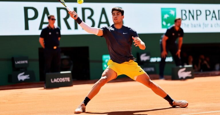 Roland Garros se aferra a la tradición: ¿hasta cuándo podrá sostener a los jueces de línea?