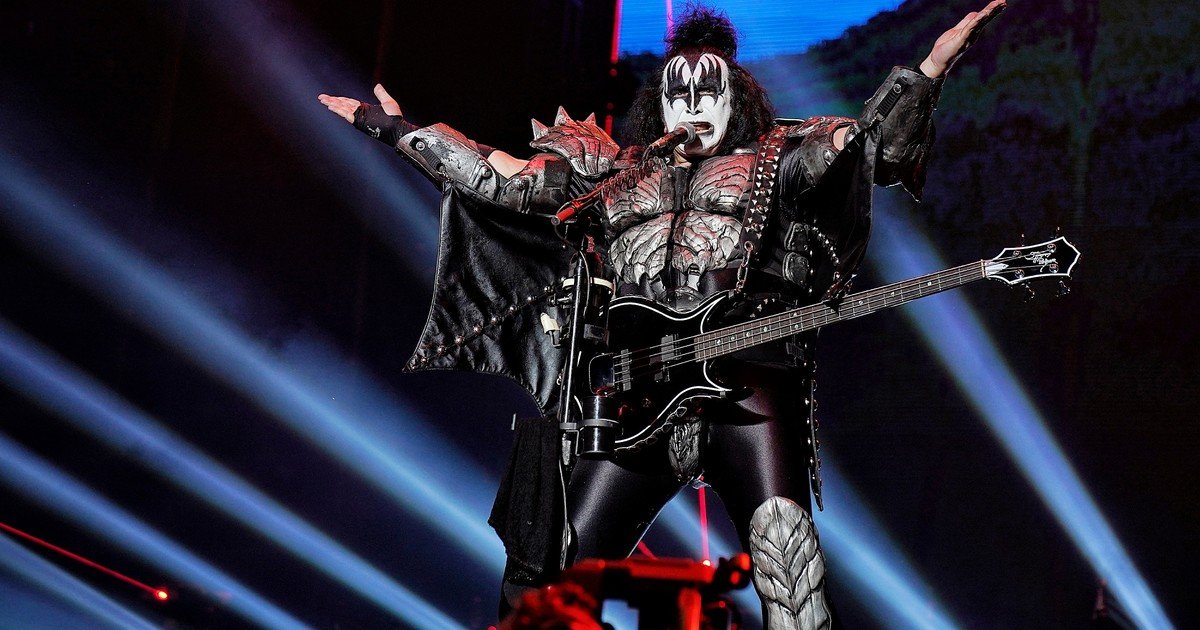 ¡Clin, caja! Gene Simmons ofrece a los fans de Kiss ser  un "plomo" suyo durante un día por 12 mil dólares: ¿qué incluye?