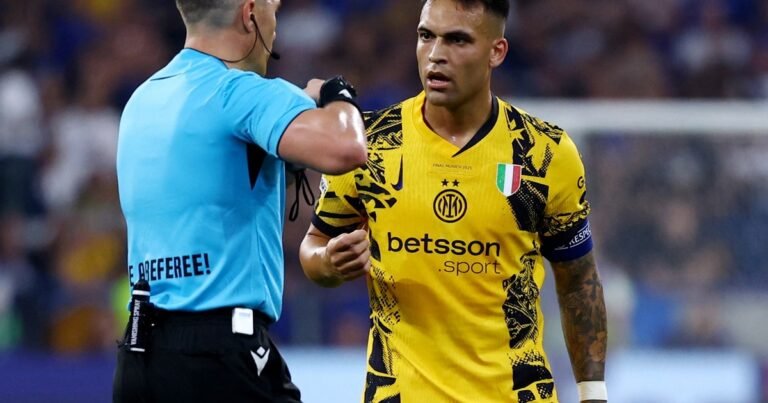 Lautaro Martínez quería su noche soñada con Inter y al final vivió una pesadilla por culpa del fútbol total de Paris Saint-Germain, el nuevo campeón de la Champions League