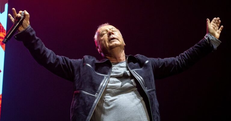 Simple Minds demostró que es mucho más que un hit: la banda enloqueció a 10 mil fans y los transportó a los años '80