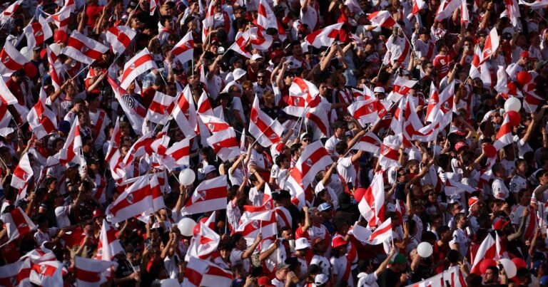Asado, cumbia y familias: así fue la fiesta de los hinchas de River en su paso por Los Ángeles
