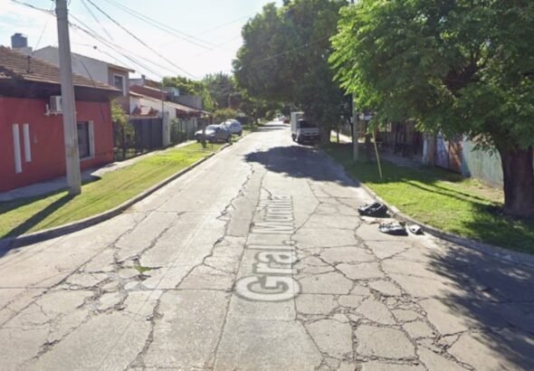 Un policía de la Ciudad baleó a dos motochorros que le robaron en Castelar: uno murió