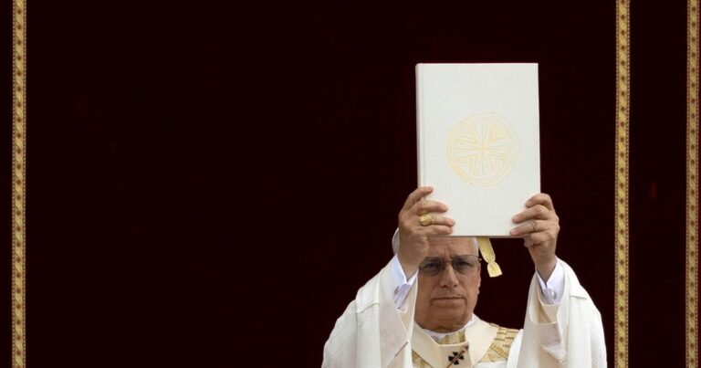 León XIV, el Papa dialoguista sometido a tensiones