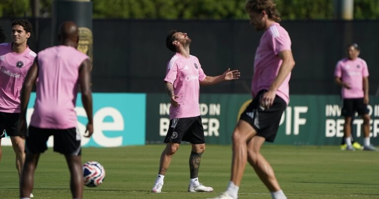 Messi, a horas de cumplir 38 años, se divierte como un chico en la práctica del Inter Miami: su reacción al perder en un "loco"