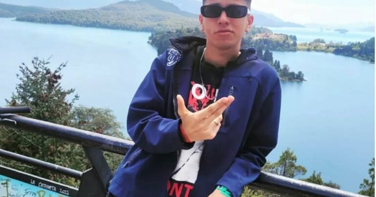 Se descompuso en su viaje de egresados en Bariloche, lo atendió un médico trucho y murió días más tarde: hay cuatro imputados