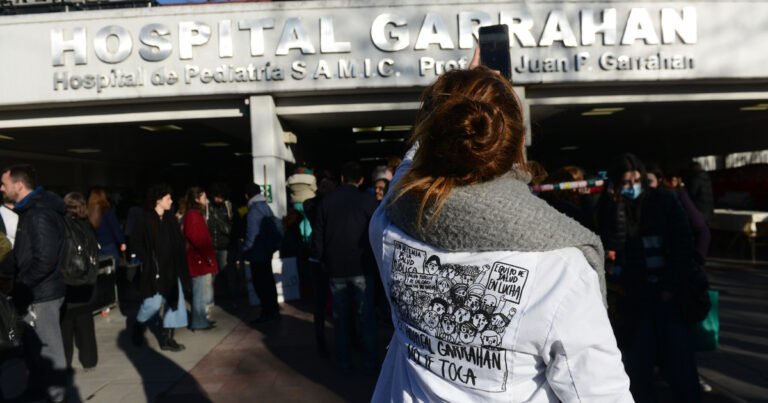 Los médicos argentinos están en Terapia Intensiva