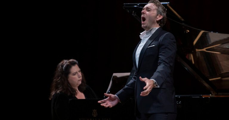 Benjamin Bernheim en el Colón, el contador de historias que sabe cantar y narrar con excelencia