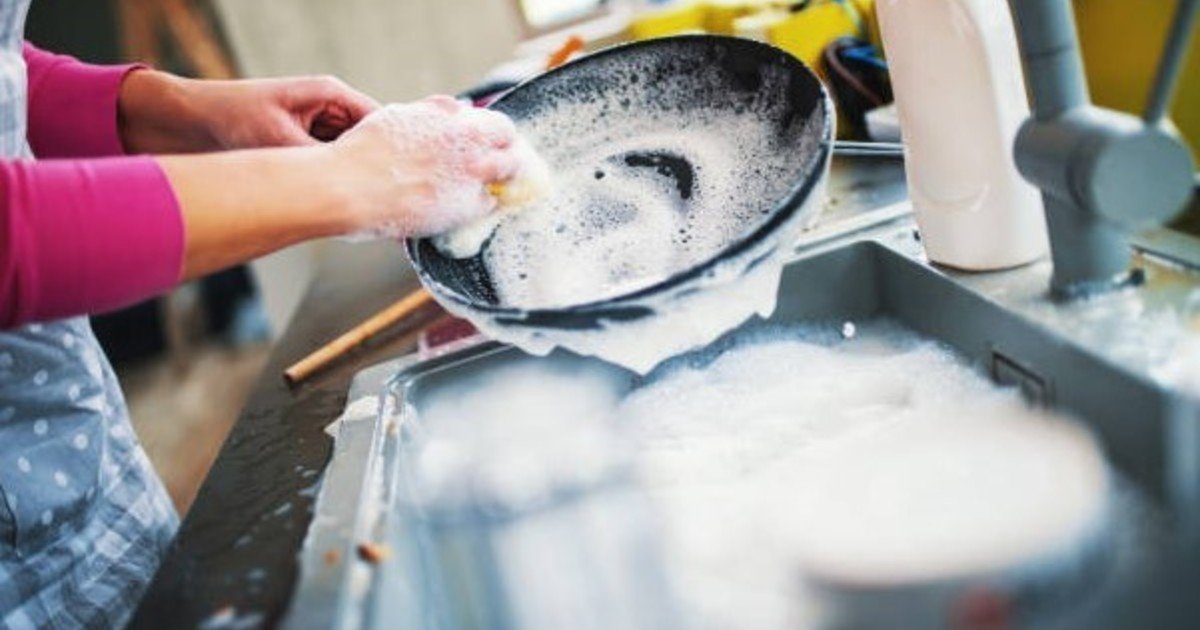 La ANMAT prohíbe la venta de un detergente por quemaduras