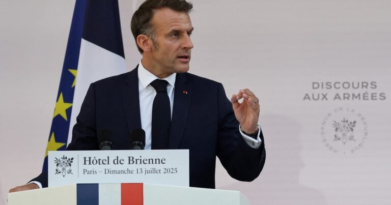 Emmanuel Macron, en una carrera por reforzar el armamento de Francia y formar un escudo de defensa en Europa