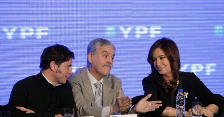 El fiscal evalúa pedir medidas para reactivar la causa por fraude en la reestatización de YPF impulsada por Cristina Kirchner