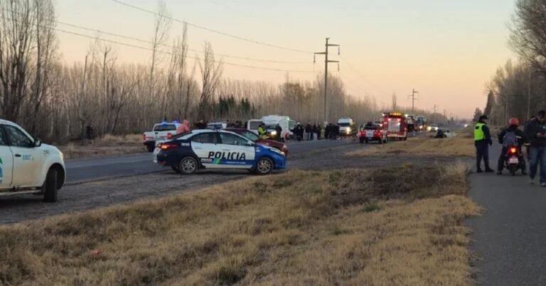 Trágico triple choque en Ruta 7: dos muertos, personas atrapadas y un nene de menos de 2 años mal herido