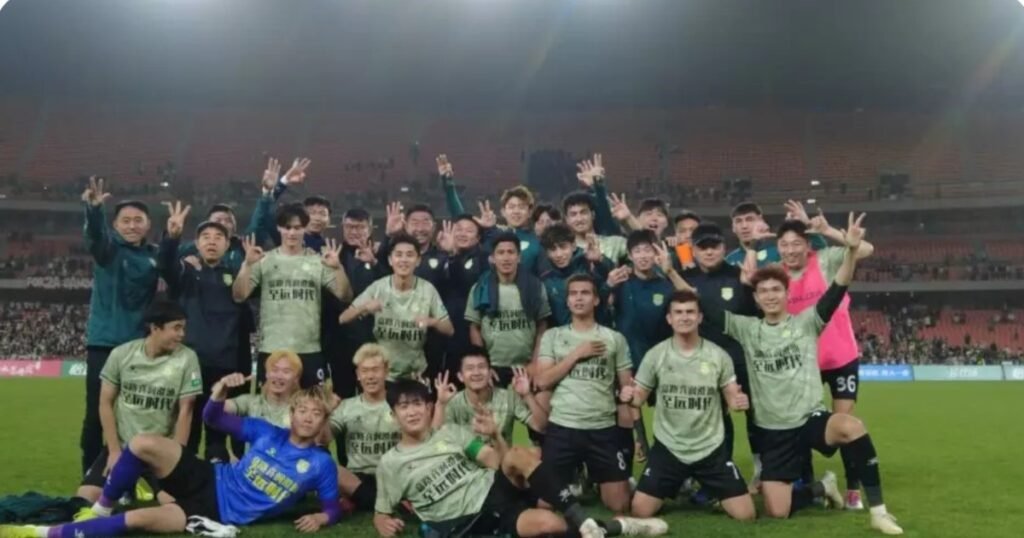 Multaron a un equipo de fútbol por hacer brujería para derrotar a sus rivales