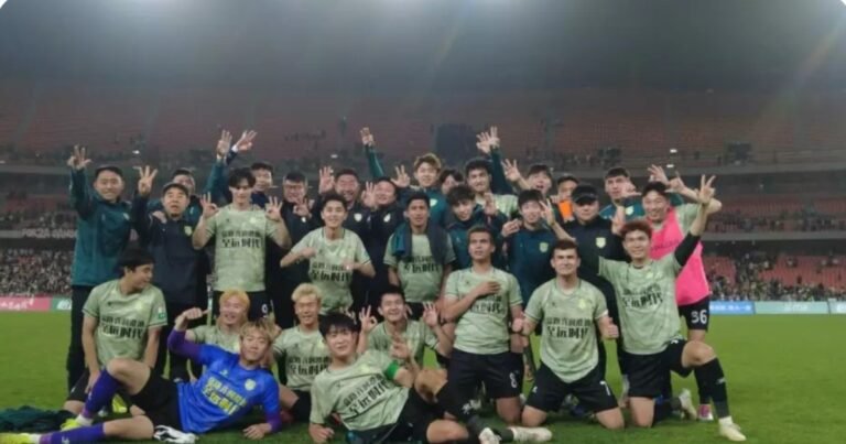 Multaron a un equipo de fútbol por hacer brujería para derrotar a sus rivales