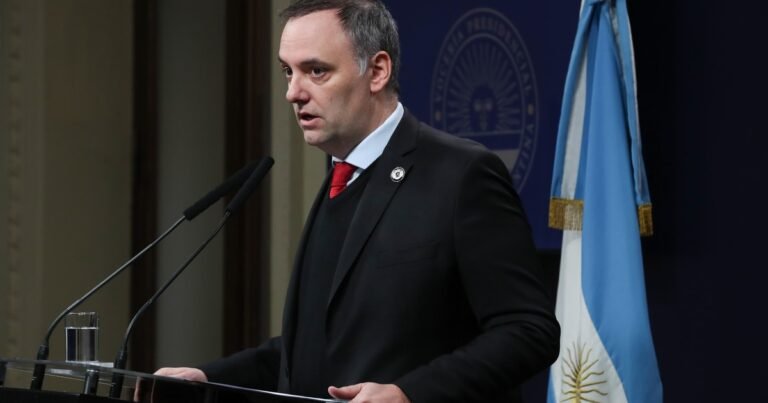 "Jurídicamente inaplicable": las repercusiones luego de que el Gobierno pidiera suspender el fallo por YPF