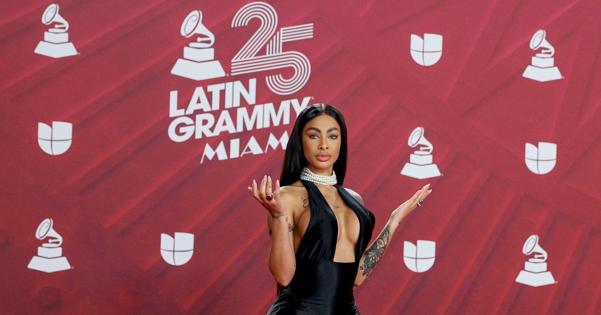 “Ya te rompí la boca”: por qué Yailin “la más viral” y la influencer Barbilla Roja terminaron a los golpes en plena calle