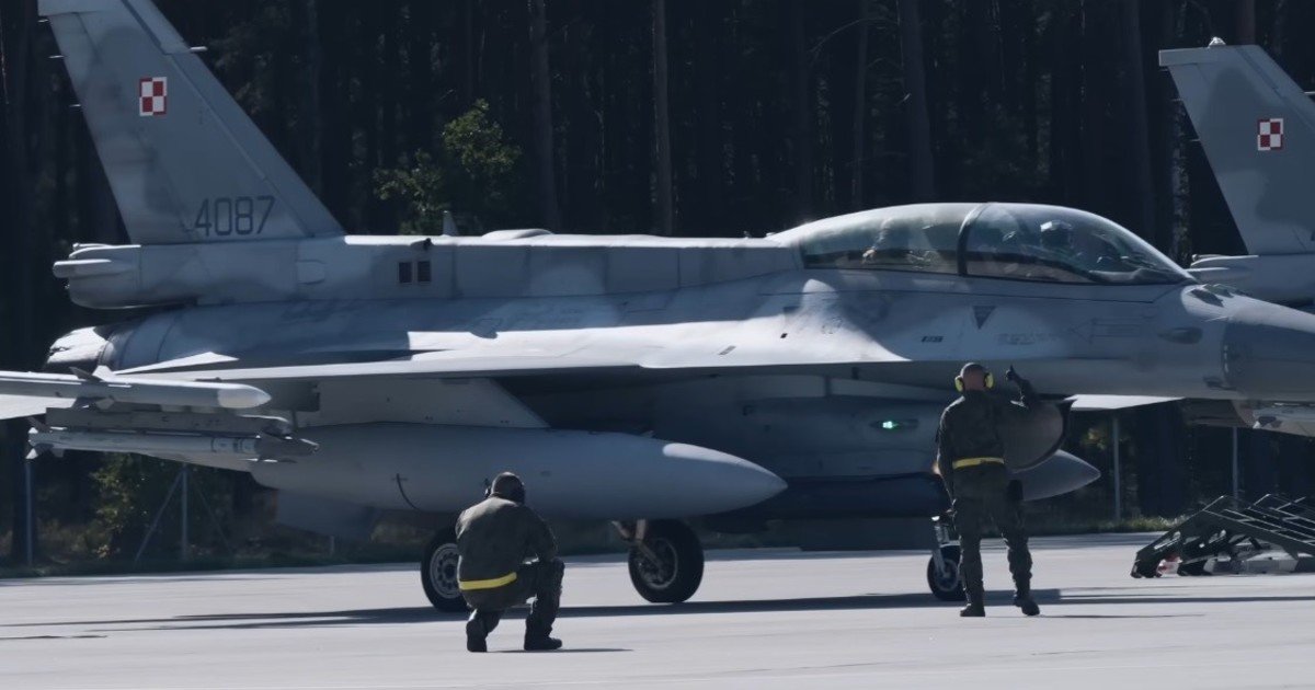 Máxima alerta en Polonia: drones rusos violaron el espacio aéreo, cerraron aeropuertos y ordenaron a la gente "quedarse en casa"