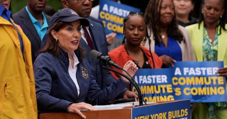 ¿Por qué dicen que Kathy Hochul es una mala gobernadora en New York? Argumentos de sus críticos