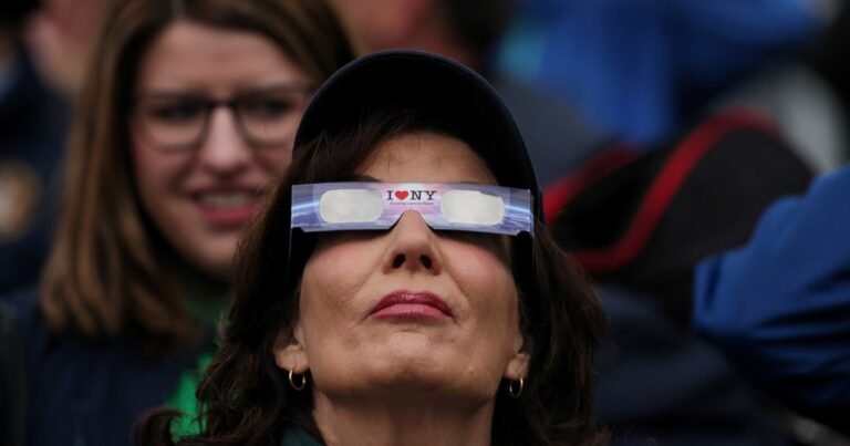 Impuestos en Nueva York: ¿qué hizo la gobernadora Kathy Hochul?