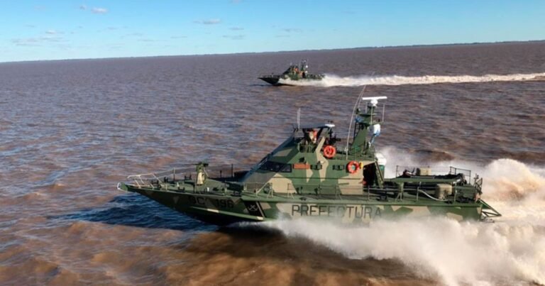 El Gobierno activó el Plan Paraná para reforzar el control en la Hidrovía y combatir el narcotráfico, la trata y otros delitos