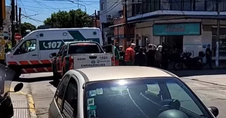 Persecución, vuelco y tiros en la colectora de la General Paz: murió un ladrón que viajaba en un auto con pedido de captura