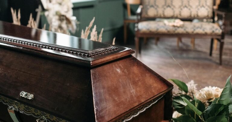 Fue dado por muerto, preparaban su funeral pero volvió a respirar: "Un milagro"