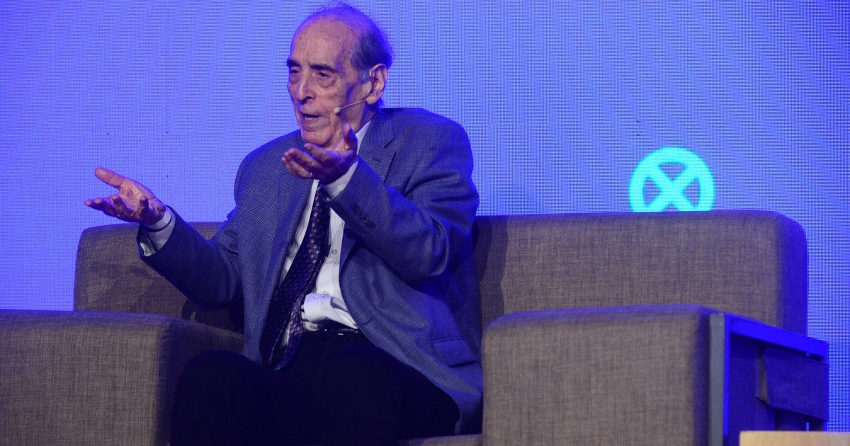 Ricardo Arriazu dijo que se alinearon los planetas para la Argentina y recomendó en qué invertir