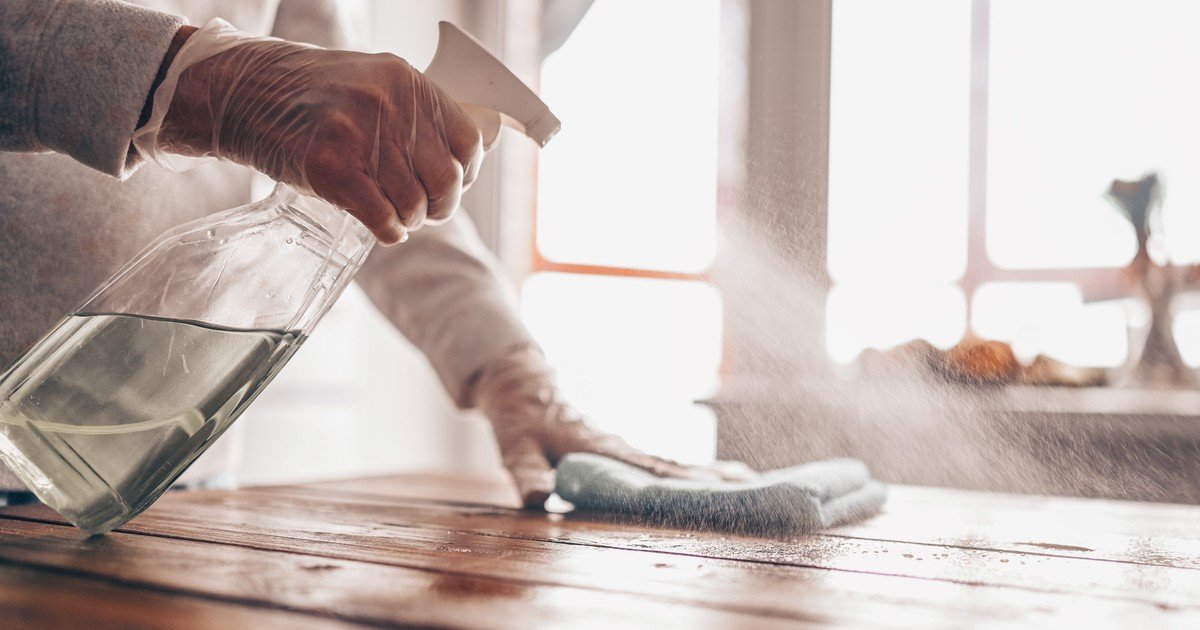 La ANMAT prohibió el uso y la venta de una marca de limpiadores y desengrasantes