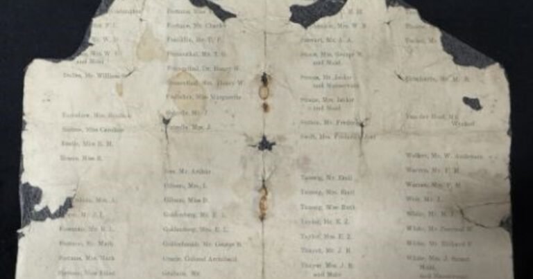 Subastan el tesoro que sobrevivió a la muerte de un pasajero de primera clase en el Titanic: la pieza que vale más de 100 mil dólares