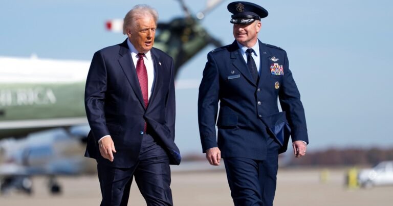 Se dice que el memorándum que bendice los ataques a barcos se basa en las afirmaciones de Trump sobre los cárteles