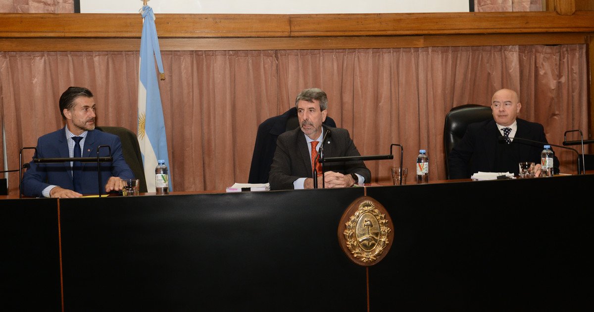 Tiene fecha de veredicto el juicio por la causa del "Fútbol para Todos" en la que están Capitanich y Aníbal Fernández