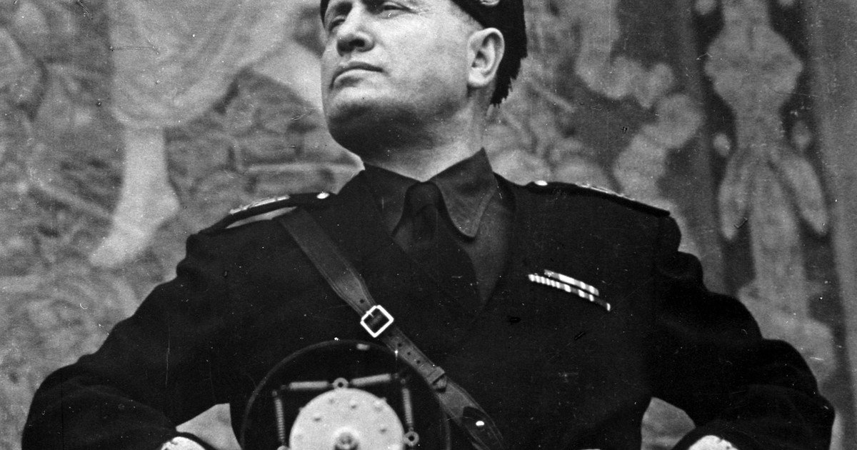 La saga sobre Benito Mussolini que escribió Antonio Scurati, ¿Es la biografía del siglo?
