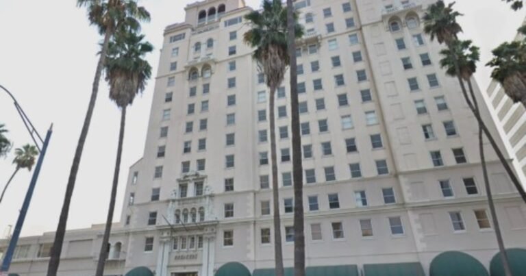 Un legendario hotel de 99 años se declara en quiebra y lucha por sobrevivir tras una renovación millonaria