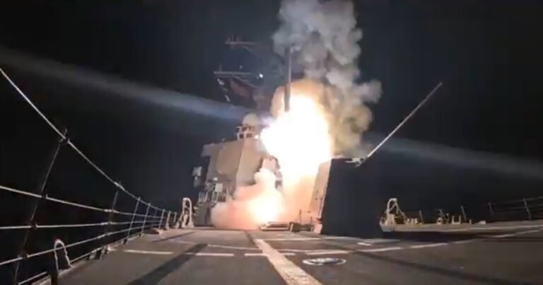 Cómo fue el ataque de Estados Unidos al Estado Islámico en Nigeria: misiles desde el mar y campamentos arrasados