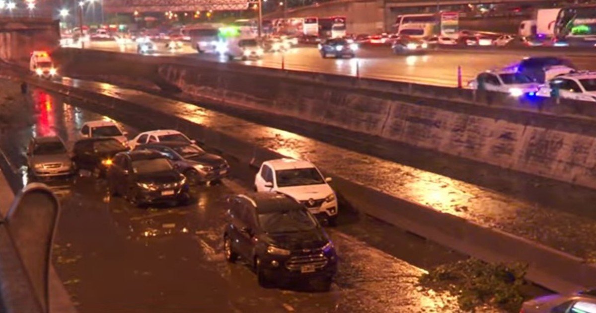 Así quedó la Panamericana después del sorpresivo diluvio en el Gran Buenos Aires