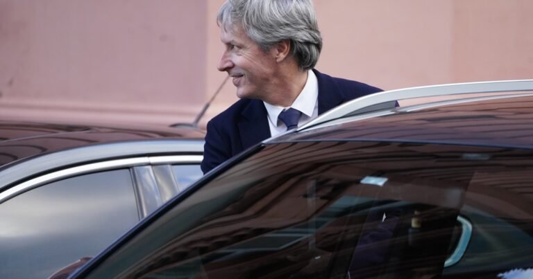 El Gobierno asegura que la demanda de dólares se desplomó tras las elecciones: fue de apenas US$ 1.100 millones en noviembre